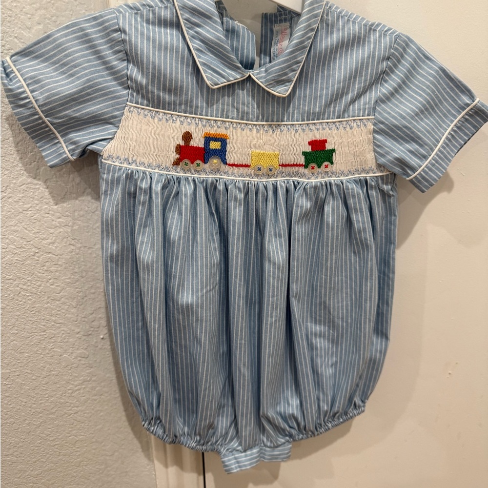 House of Hatten 18 mo smocked bubble